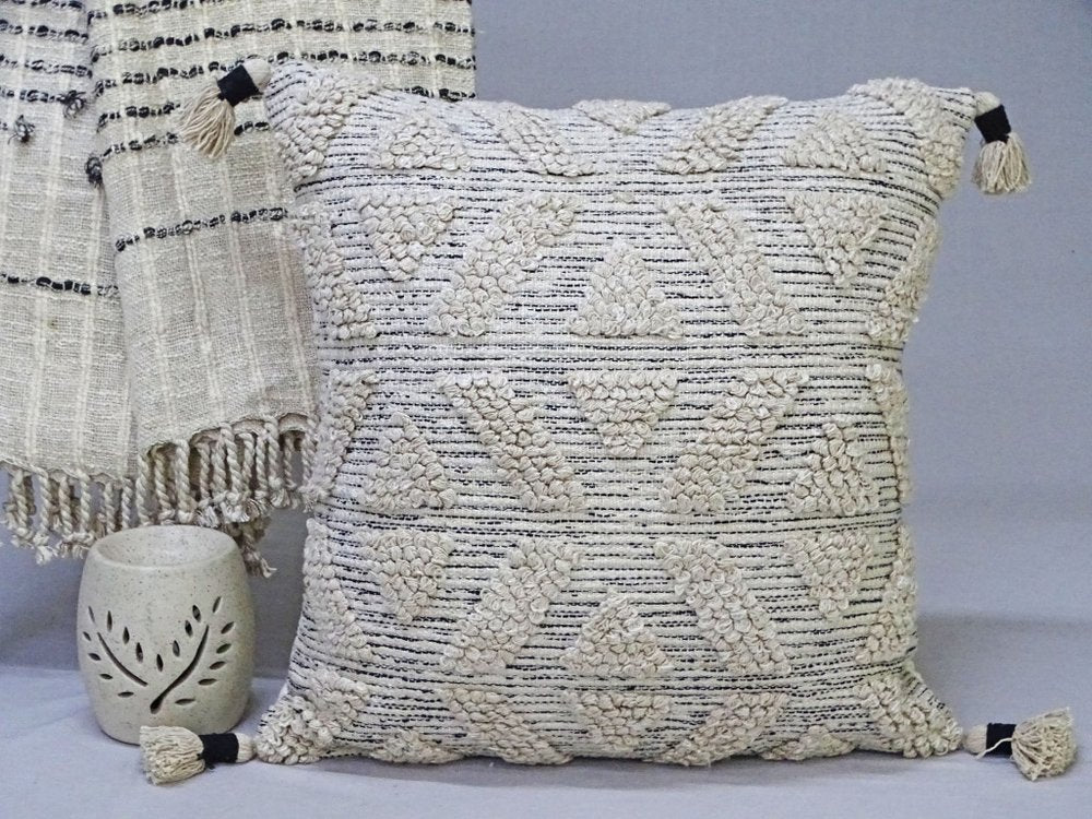 22" X 22" Off White Geometric Zippered Handmade Cotton Blend Throw Pillow With Tassels