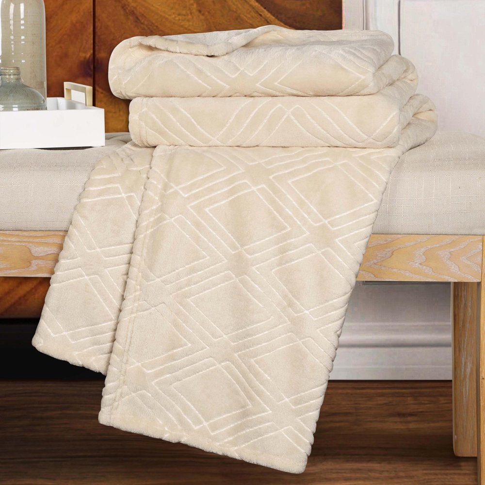 King Cream Flannel Geometric Plush Blanket