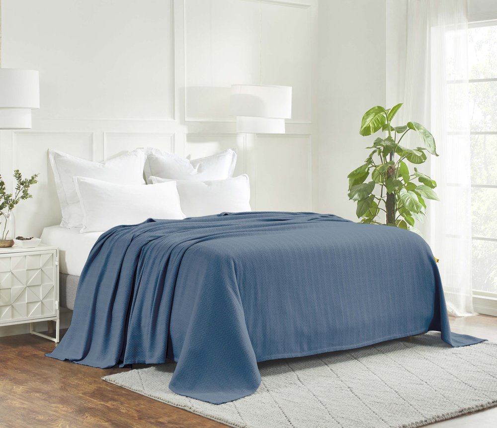 California King Denim Blue Cotton Woven Chevron Blanket