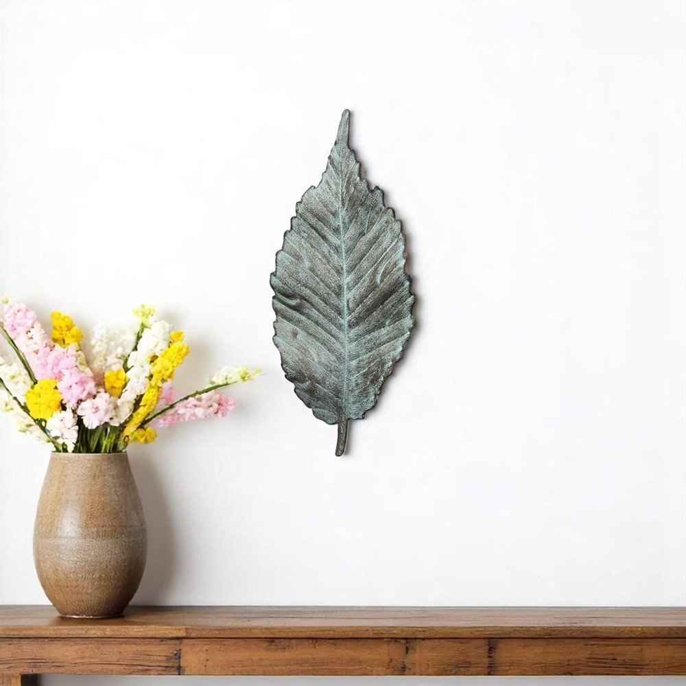 12" X 6" Green Metal Hanging Wall Decor